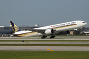 Singapore Airlines Boeing 777-312(ER) (9V-SWT) at  Houston - George Bush Intercontinental, United States