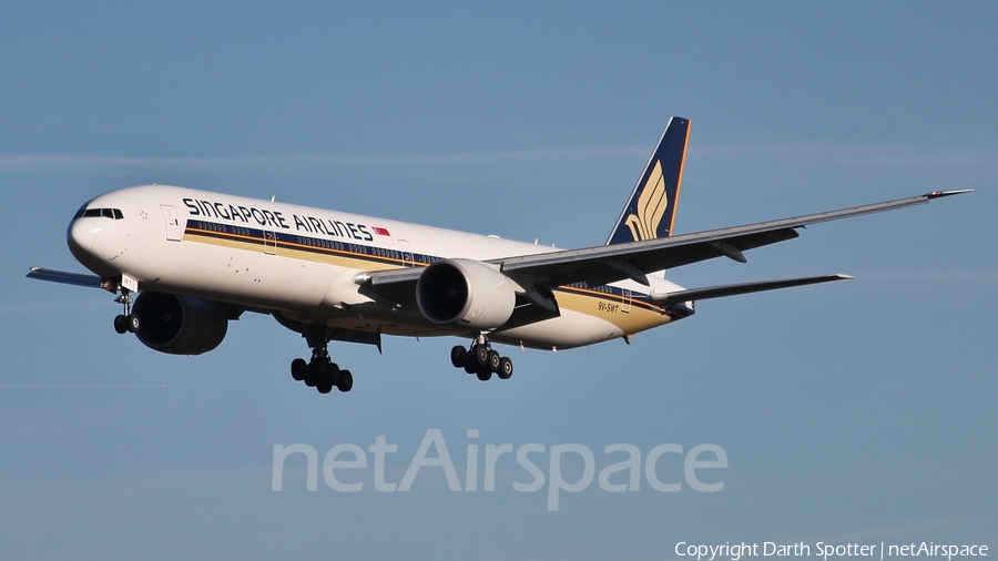 Singapore Airlines Boeing 777-312(ER) (9V-SWT) | Photo 213355