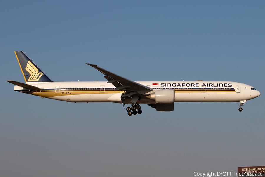 Singapore Airlines Boeing 777-312(ER) (9V-SWV) | Photo 385143