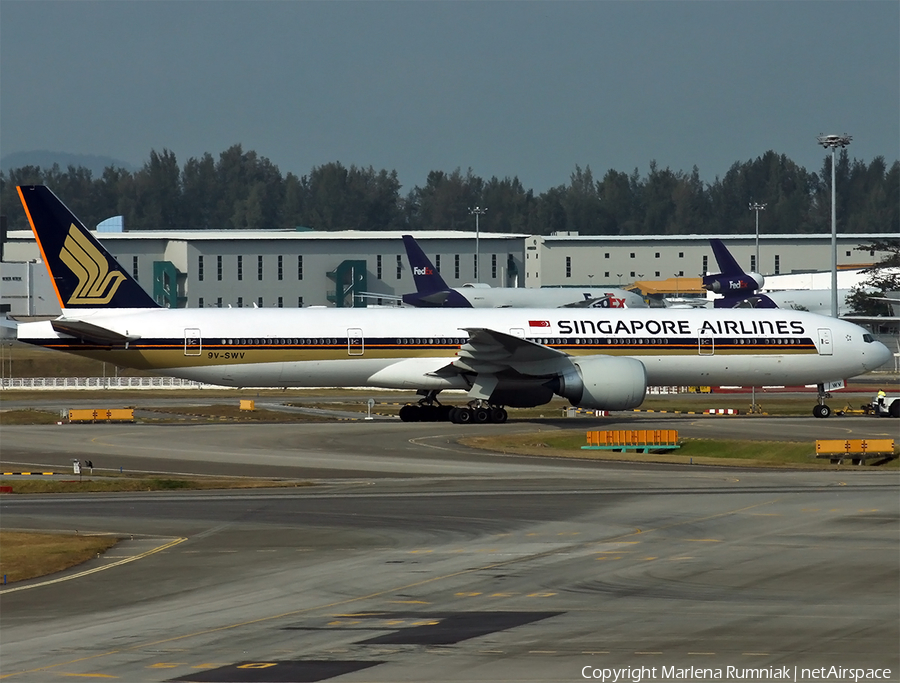 Singapore Airlines Boeing 777-312(ER) (9V-SWV) | Photo 43423