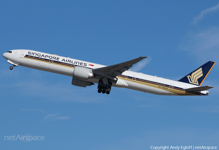 Singapore Airlines Boeing 777-312(ER) (9V-SWW) | Photo 200803