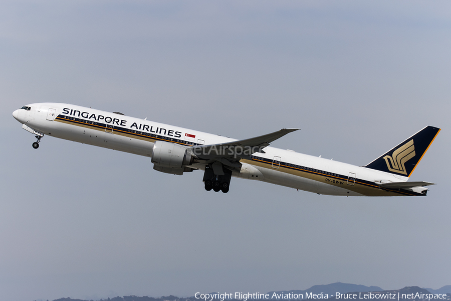 Singapore Airlines Boeing 777-312(ER) (9V-SWW) | Photo 682302