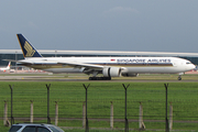 Singapore Airlines Boeing 777-312 (9V-SYJ) at  Jakarta - Soekarno-Hatta International, Indonesia