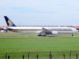 Singapore Airlines Boeing 777-312 (9V-SYJ) at  Jakarta - Soekarno-Hatta International, Indonesia