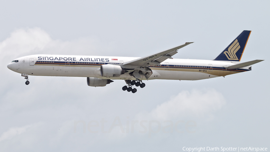 Singapore Airlines Boeing 777-312 (9V-SYJ) | Photo 312797