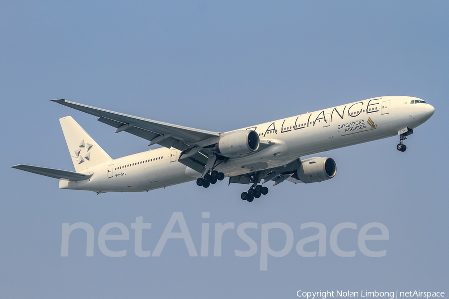 Singapore Airlines Boeing 777-312 (9V-SYL) | Photo 368942