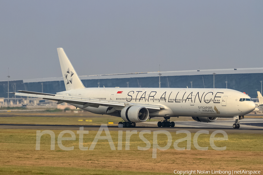 Singapore Airlines Boeing 777-312 (9V-SYL) | Photo 370578