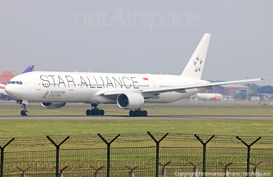 Singapore Airlines Boeing 777-312 (9V-SYL) | Photo 79187