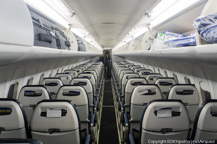 RwandAir Bombardier DHC-8-402Q (9XR-WL) | Photo 580594