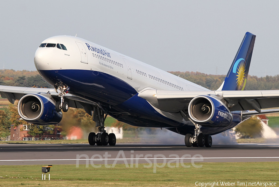 RwandAir Airbus A330-343 (9XR-WP) | Photo 269489