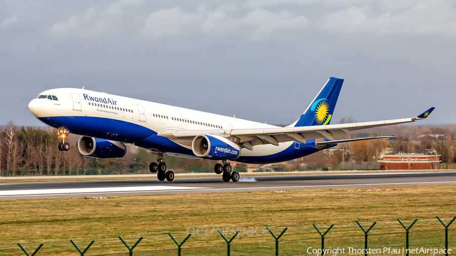 RwandAir Airbus A330-343 (9XR-WP) | Photo 366429