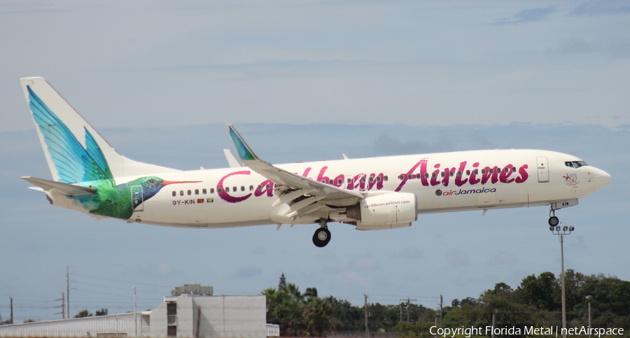 Caribbean Airlines Boeing 737-8Q8 (9Y-KIN) | Photo 453426