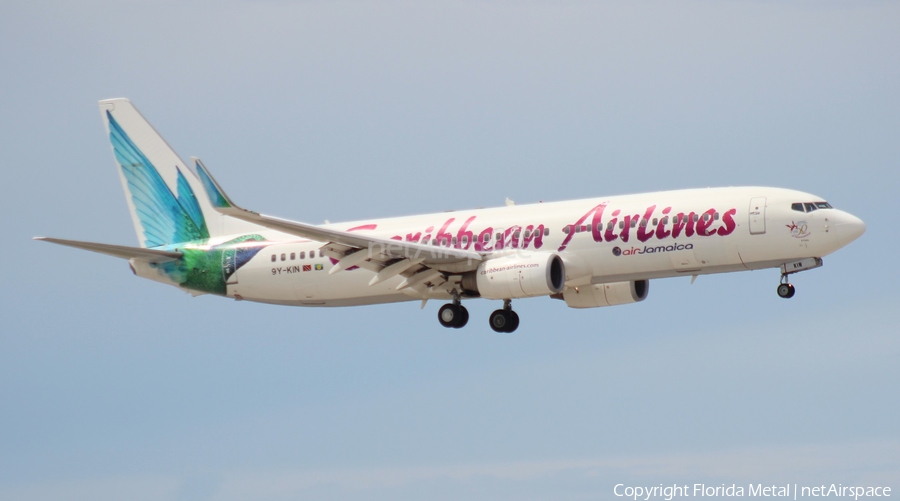 Caribbean Airlines Boeing 737-8Q8 (9Y-KIN) | Photo 546495