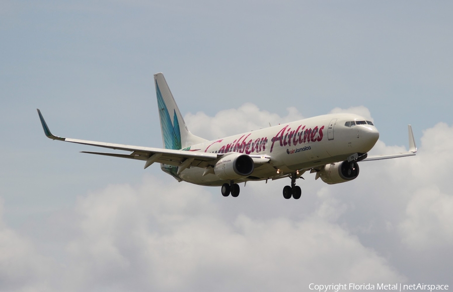 Caribbean Airlines Boeing 737-8Q8 (9Y-KIN) | Photo 453428