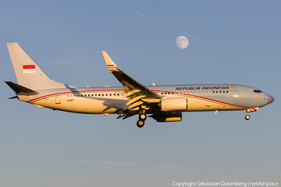 Indonesian Government Boeing 737-8U3(BBJ2) (A-001) | Photo 175536