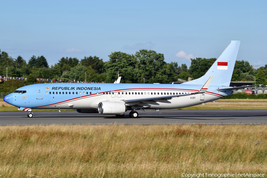 Indonesian Government Boeing 737-8U3(BBJ2) (A-001) | Photo 420568
