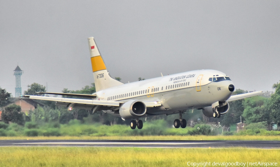 Indonesian Air Force (TNI-AU) Boeing 737-4U3 (A-7306) | Photo 389960