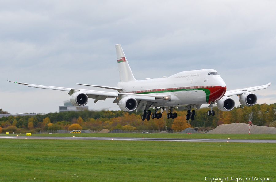 Oman Royal Flight Boeing 747-8H0(BBJ) (A4O-HMS) | Photo 408388