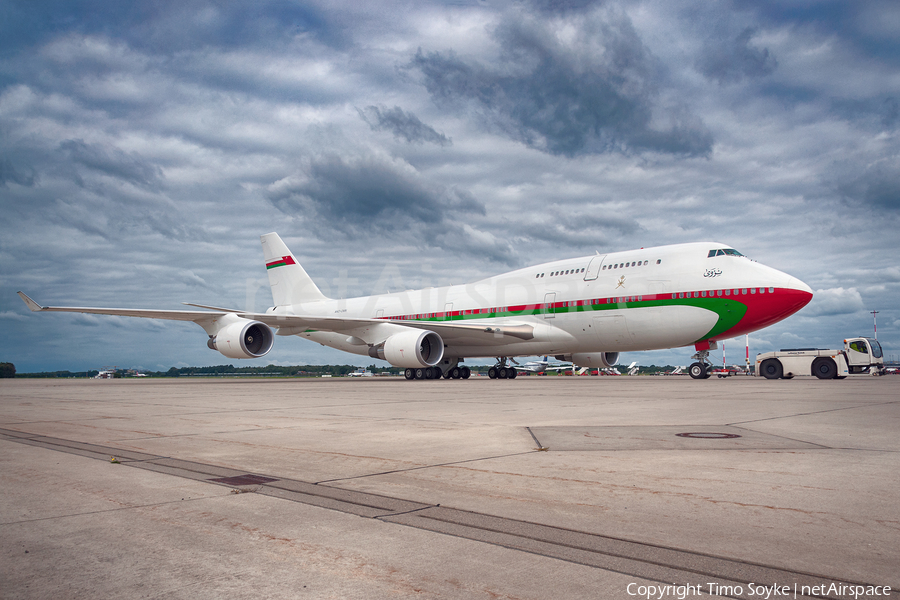 Oman Royal Flight Boeing 747-430 (A4O-OMN) | Photo 124346