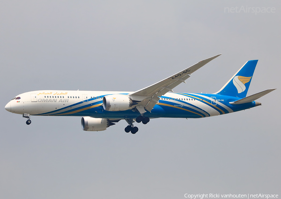 Oman Air Boeing 787-9 Dreamliner (A4O-SC) | Photo 374199