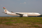 Etihad Airways Airbus A330-343X (A6-AFB) at  Milan - Malpensa, Italy