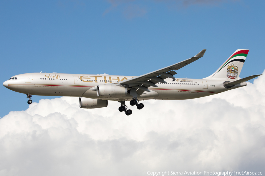 Etihad Airways Airbus A330-343X (A6-AFC) | Photo 327483