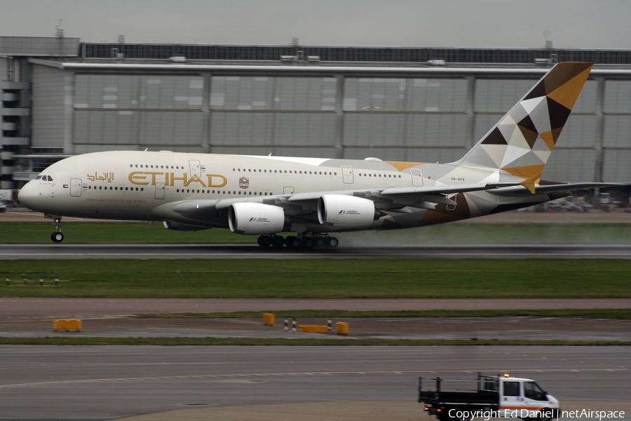 Etihad Airways Airbus A380-861 (A6-APA) | Photo 76436