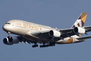 Etihad Airways Airbus A380-861 (A6-APB) at  London - Heathrow, United Kingdom