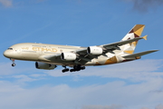 Etihad Airways Airbus A380-861 (A6-APH) at  Barcelona - El Prat, Spain