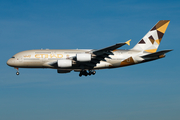 Etihad Airways Airbus A380-861 (A6-APJ) at  London - Heathrow, United Kingdom
