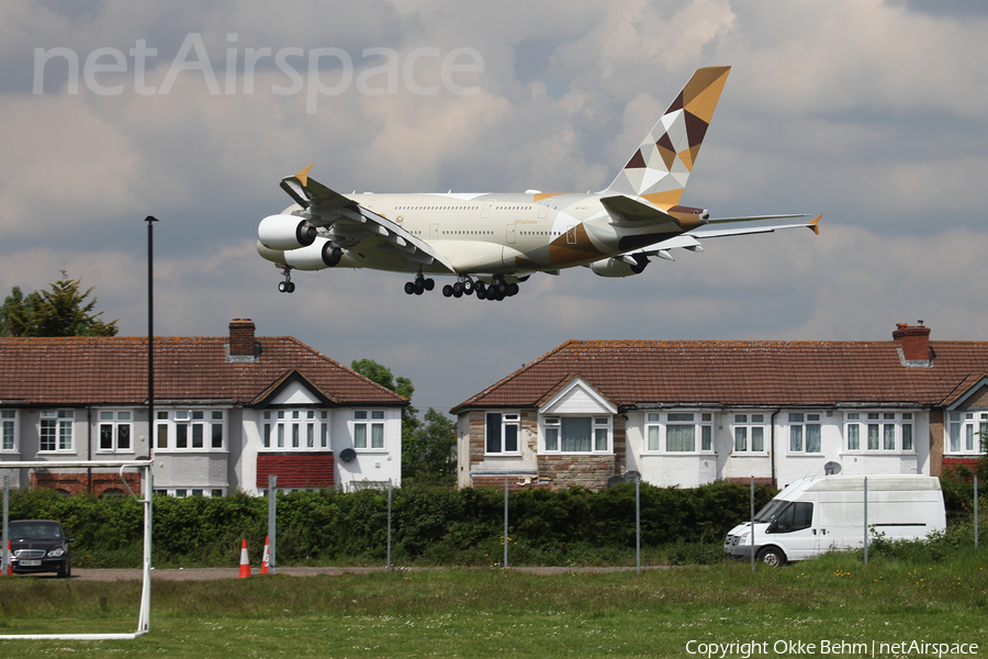 Etihad Airways Airbus A380-861 (A6-APJ) | Photo 335197