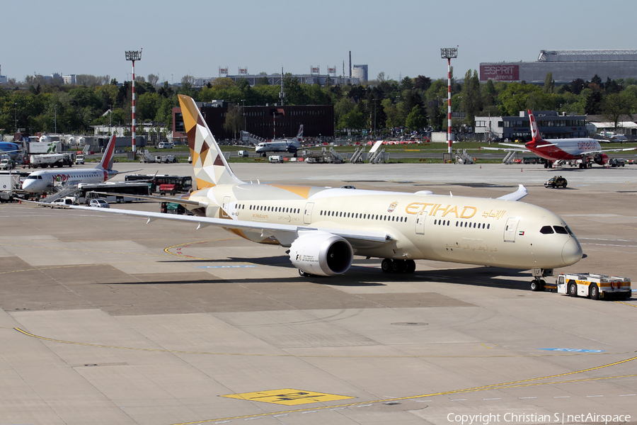 Etihad Airways Boeing 787-9 Dreamliner (A6-BLF) | Photo 107291