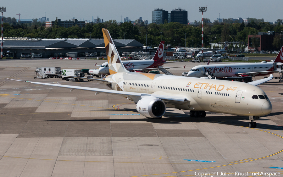 Etihad Airways Boeing 787-9 Dreamliner (A6-BLF) | Photo 107453