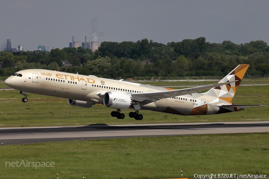 Etihad Airways Boeing 787-9 Dreamliner (A6-BLF) | Photo 164582