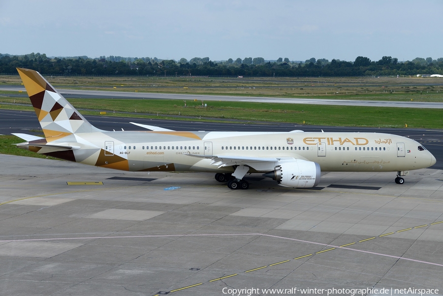 Etihad Airways Boeing 787-9 Dreamliner (A6-BLF) | Photo 406637