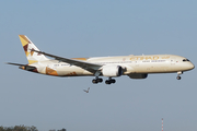 Etihad Airways Boeing 787-9 Dreamliner (A6-BLF) at  Milan - Malpensa, Italy