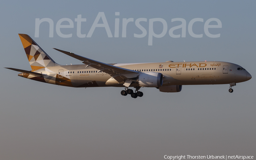 Etihad Airways Boeing 787-9 Dreamliner (A6-BLH) | Photo 370596