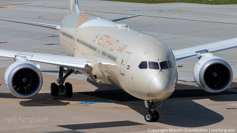 Etihad Airways Boeing 787-9 Dreamliner (A6-BLJ) | Photo 164907