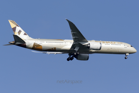 Etihad Airways Boeing 787-9 Dreamliner (A6-BLL) at  Singapore - Changi, Singapore