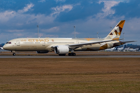 Etihad Airways Boeing 787-9 Dreamliner (A6-BLO) at  Munich, Germany