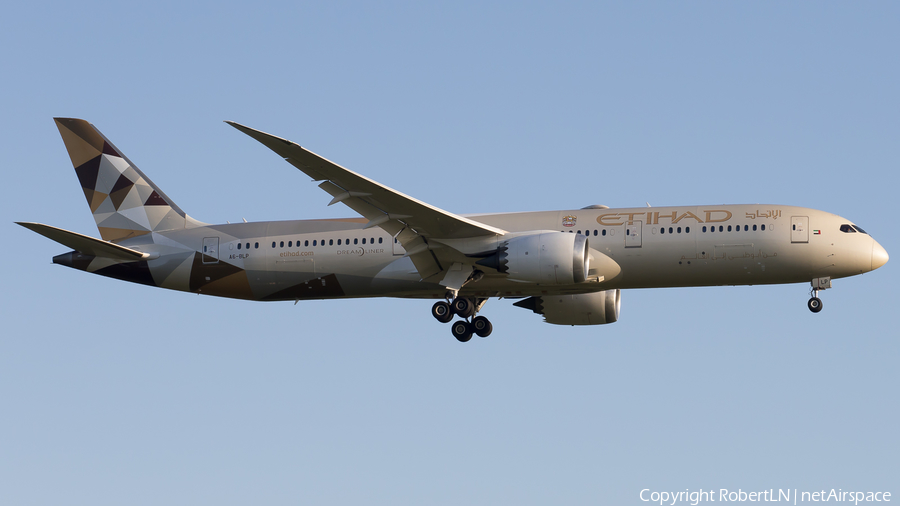 Etihad Airways Boeing 787-9 Dreamliner (A6-BLP) | Photo 630083