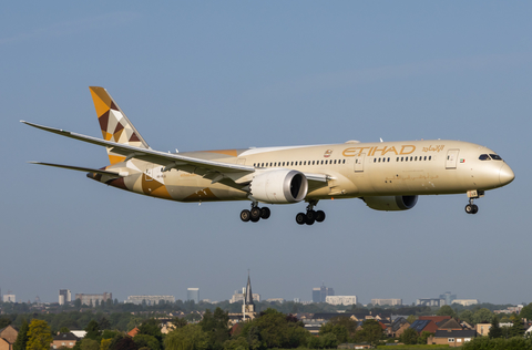 Etihad Airways Boeing 787-9 Dreamliner (A6-BLQ) at  Brussels - International, Belgium