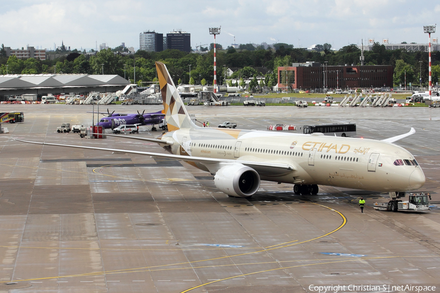 Etihad Airways Boeing 787-9 Dreamliner (A6-BLS) | Photo 318124