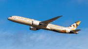 Etihad Airways Boeing 787-9 Dreamliner (A6-BLS) at  London - Heathrow, United Kingdom