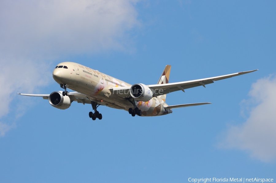 Etihad Airways Boeing 787-9 Dreamliner (A6-BLS) | Photo 516047