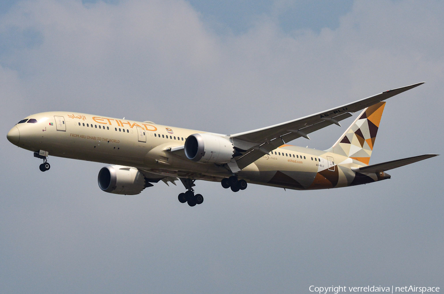 Etihad Airways Boeing 787-9 Dreamliner (A6-BLU) | Photo 459720