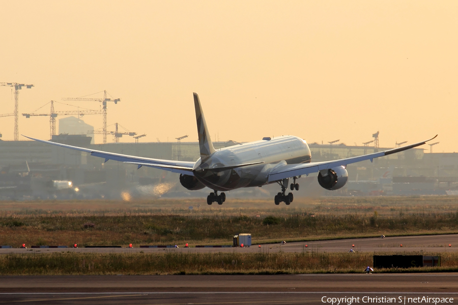 Etihad Airways Boeing 787-9 Dreamliner (A6-BLU) | Photo 334744