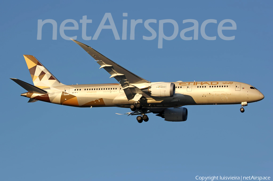 Etihad Airways Boeing 787-9 Dreamliner (A6-BLU) | Photo 319332