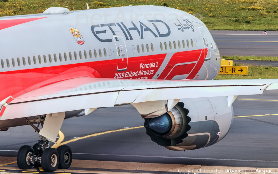 Etihad Airways Boeing 787-9 Dreamliner (A6-BLV) | Photo 318154