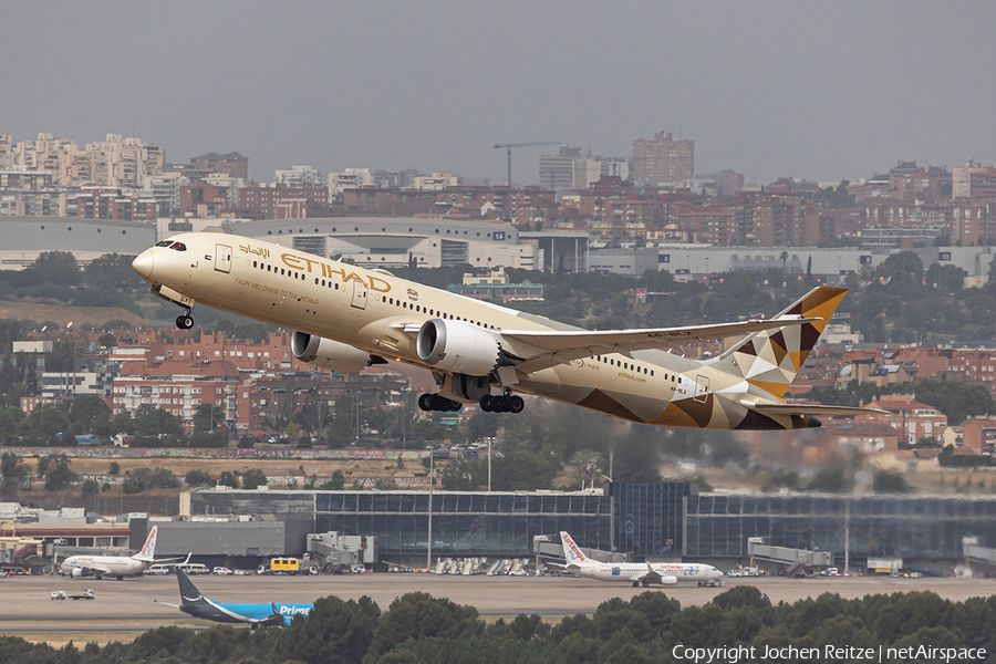 Etihad Airways Boeing 787-9 Dreamliner (A6-BLX) | Photo 509235